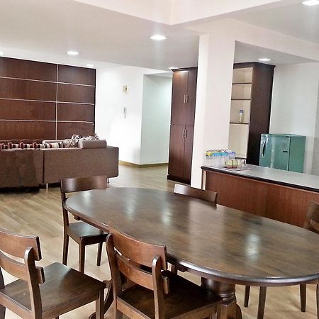 Kk Waterfront Suites At Marina Court Kota Kinabalu Eksteriør bilde